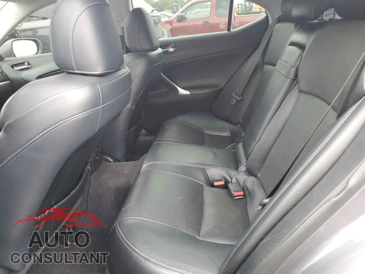 LEXUS IS 2012 - JTHCF5C21C5058923