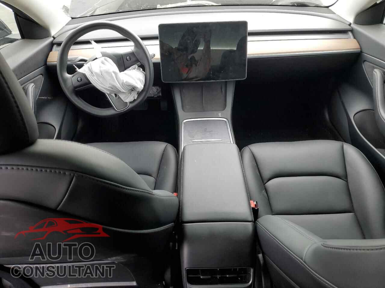 TESLA MODEL 3 2021 - 5YJ3E1EA8MF870611
