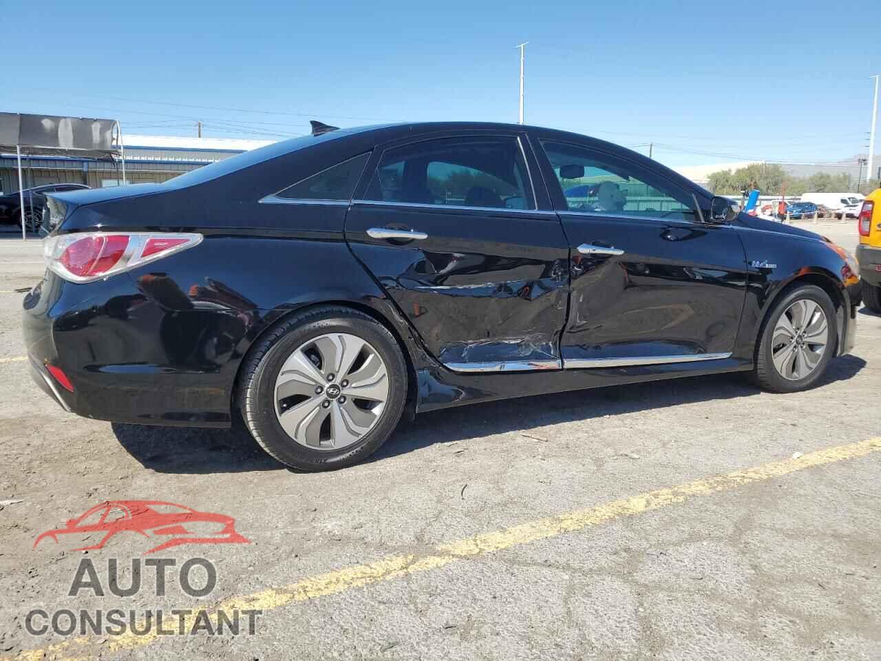 HYUNDAI SONATA 2015 - KMHEC4A40FA129716