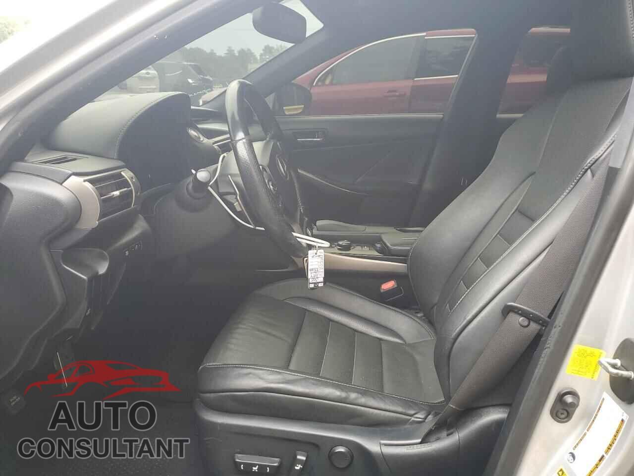 LEXUS IS 2014 - JTHCE1D25E5004361