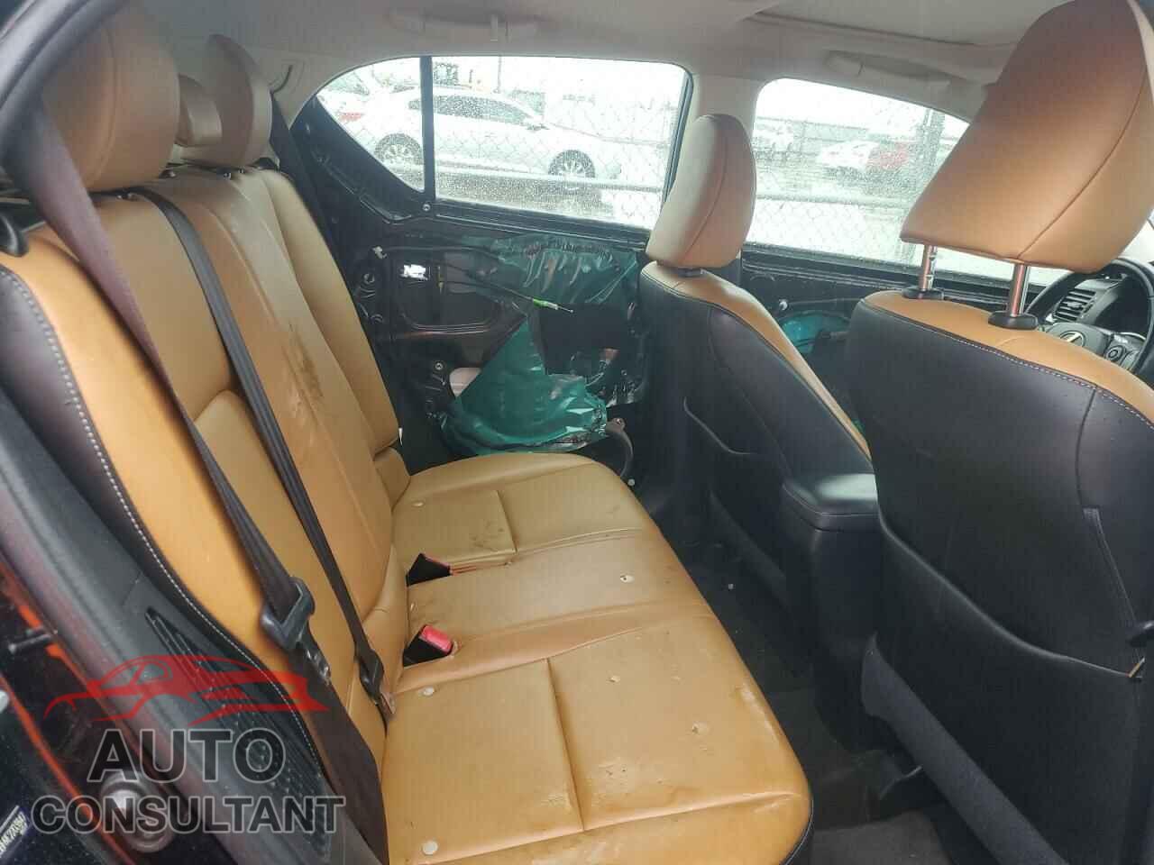 LEXUS CT 200 2014 - JTHKD5BH9E2203847