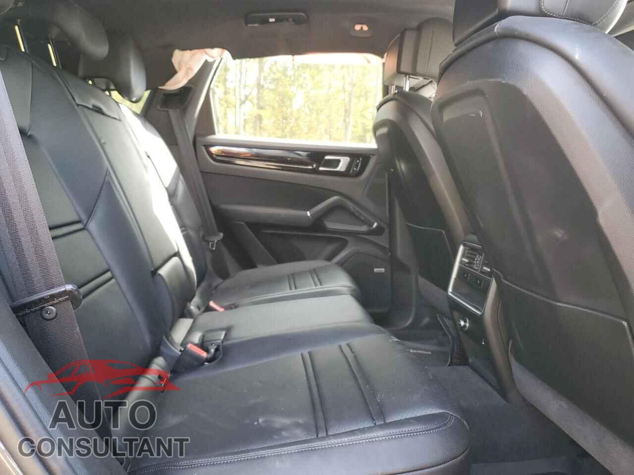 PORSCHE CAYENNE 2021 - WP1AA2AY1MDA05092