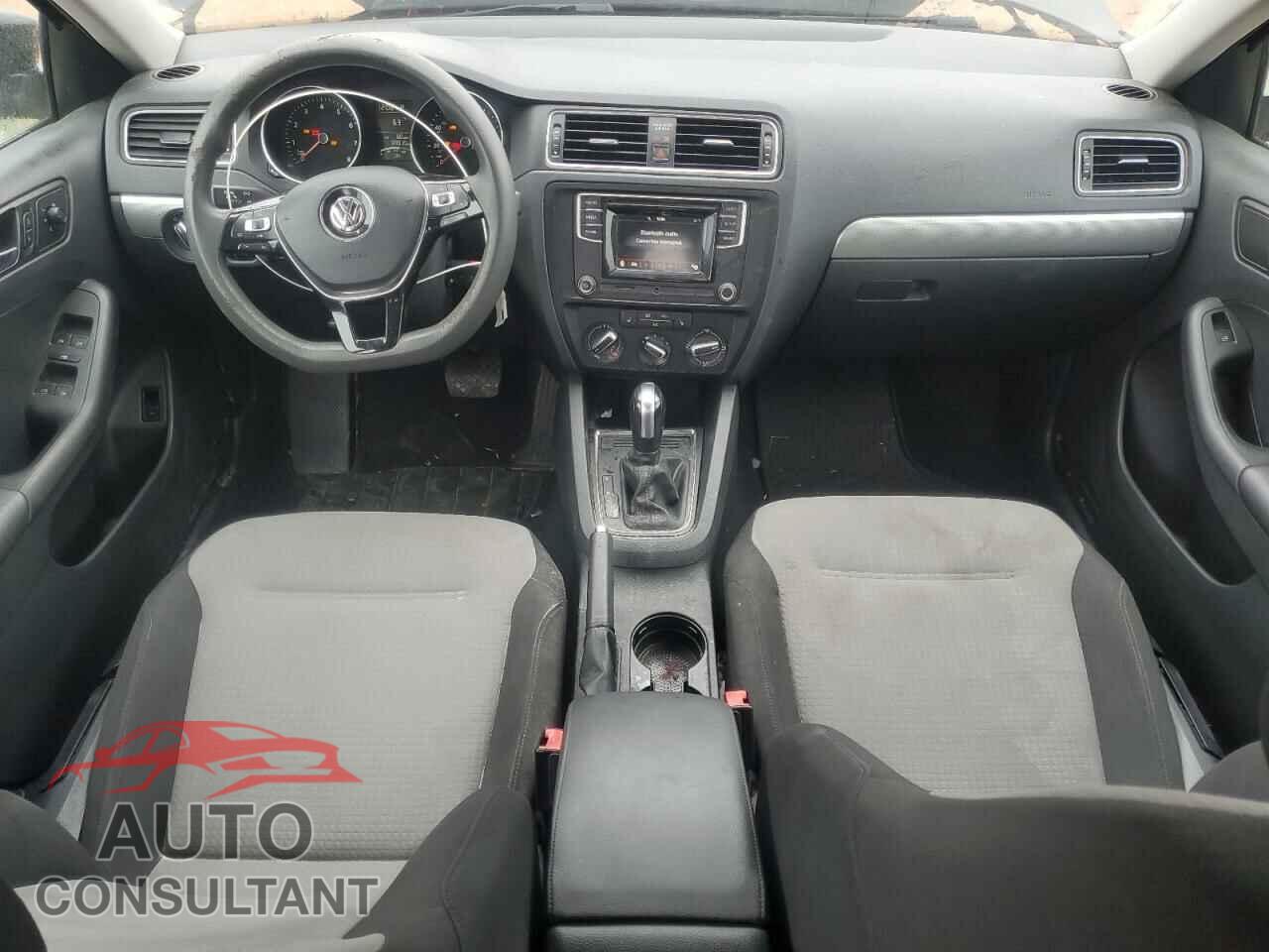VOLKSWAGEN JETTA 2017 - 3VW2B7AJ5HM266543
