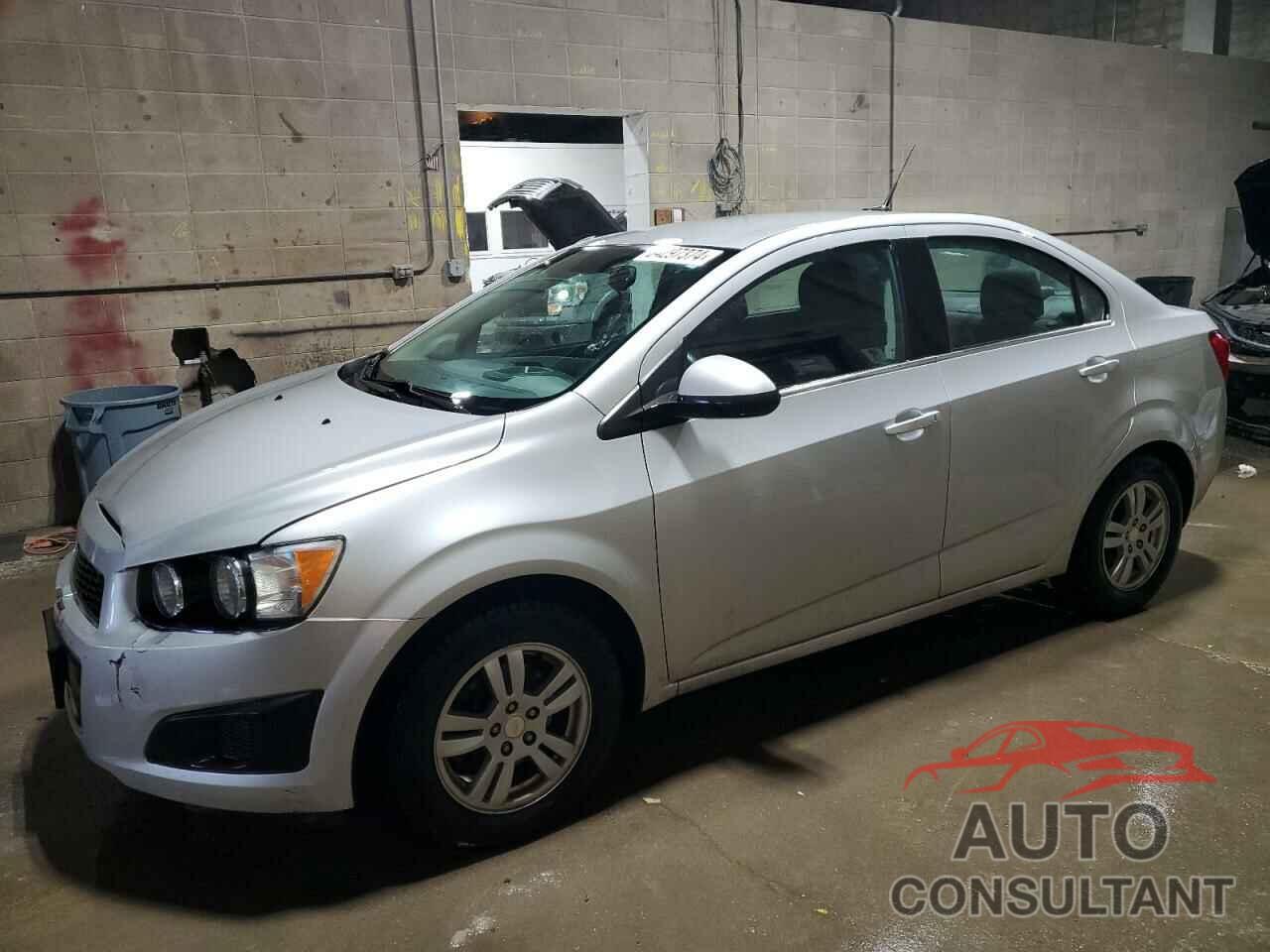 CHEVROLET SONIC 2012 - 1G1JC5SH3C4229953