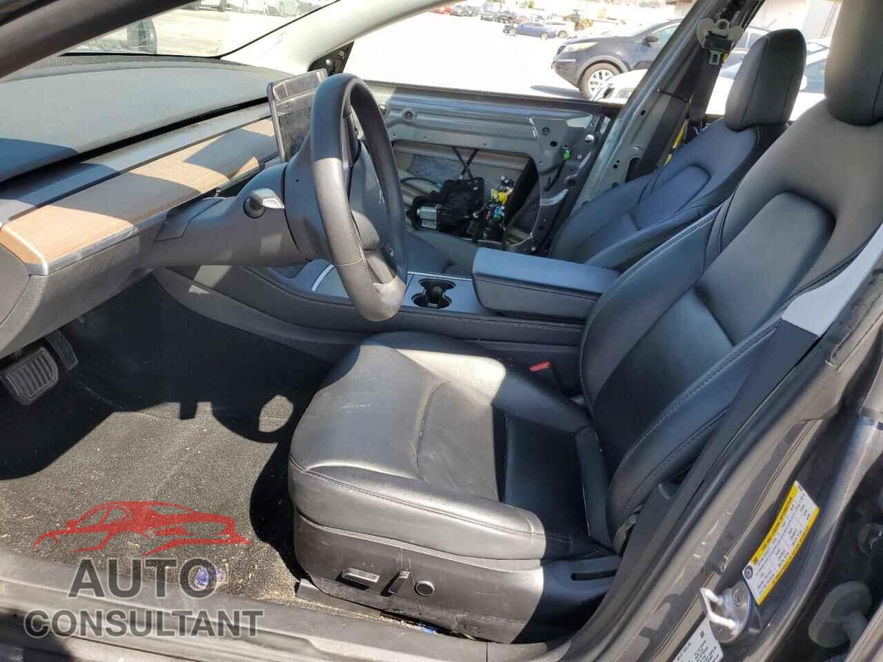 TESLA MODEL 3 2021 - 5YJ3E1EB2MF924624