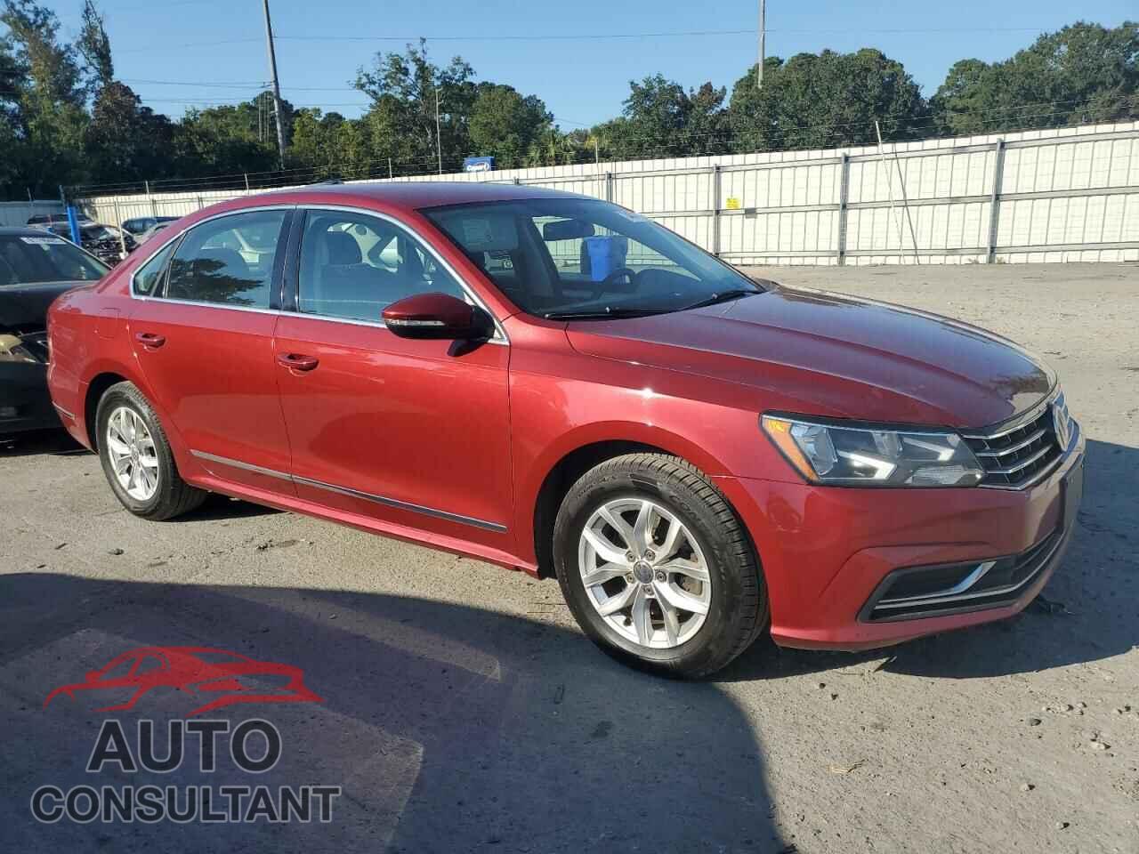 VOLKSWAGEN PASSAT 2017 - 1VWAT7A32HC011585