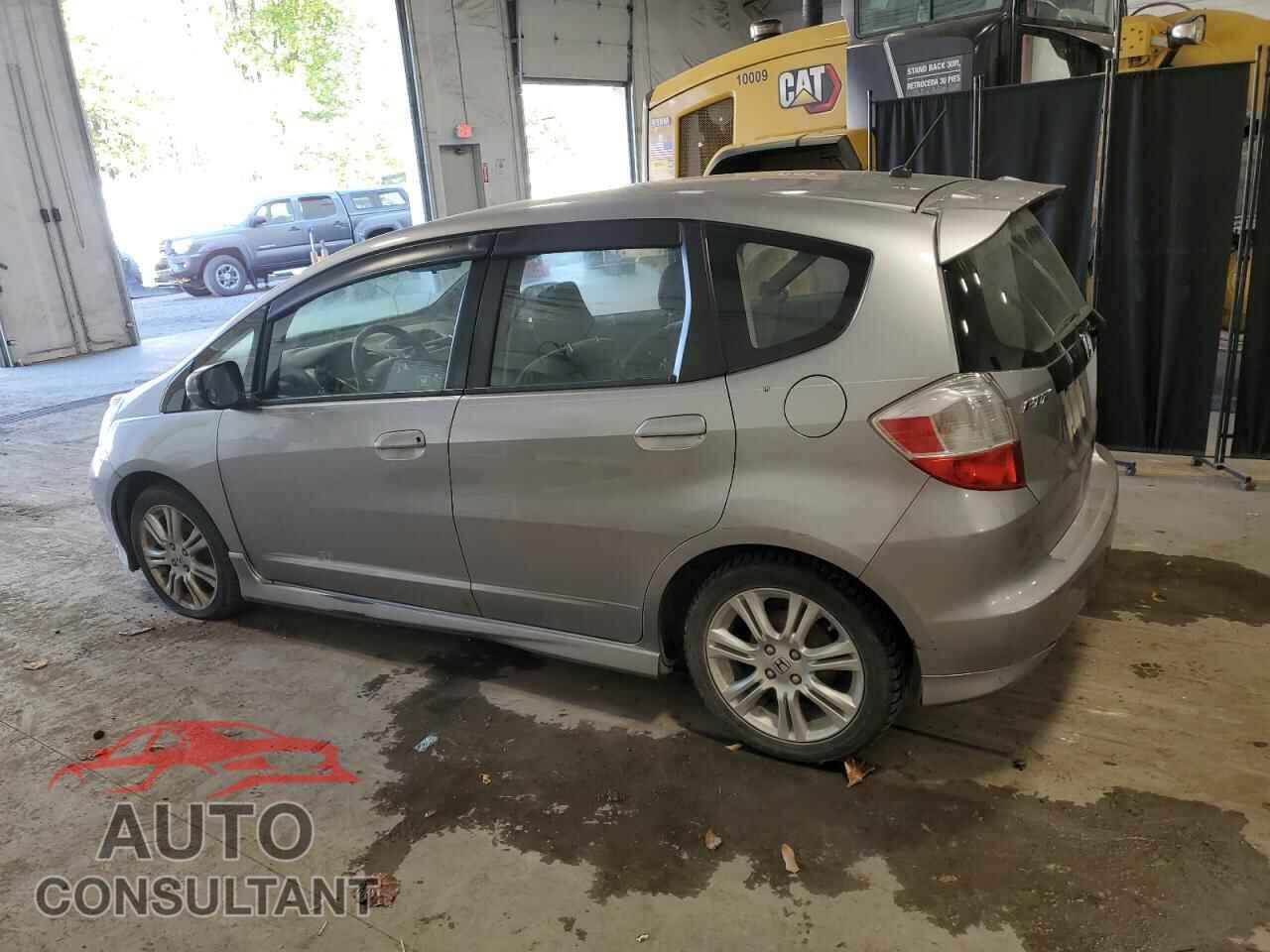 HONDA FIT 2010 - JHMGE8H49AC001975