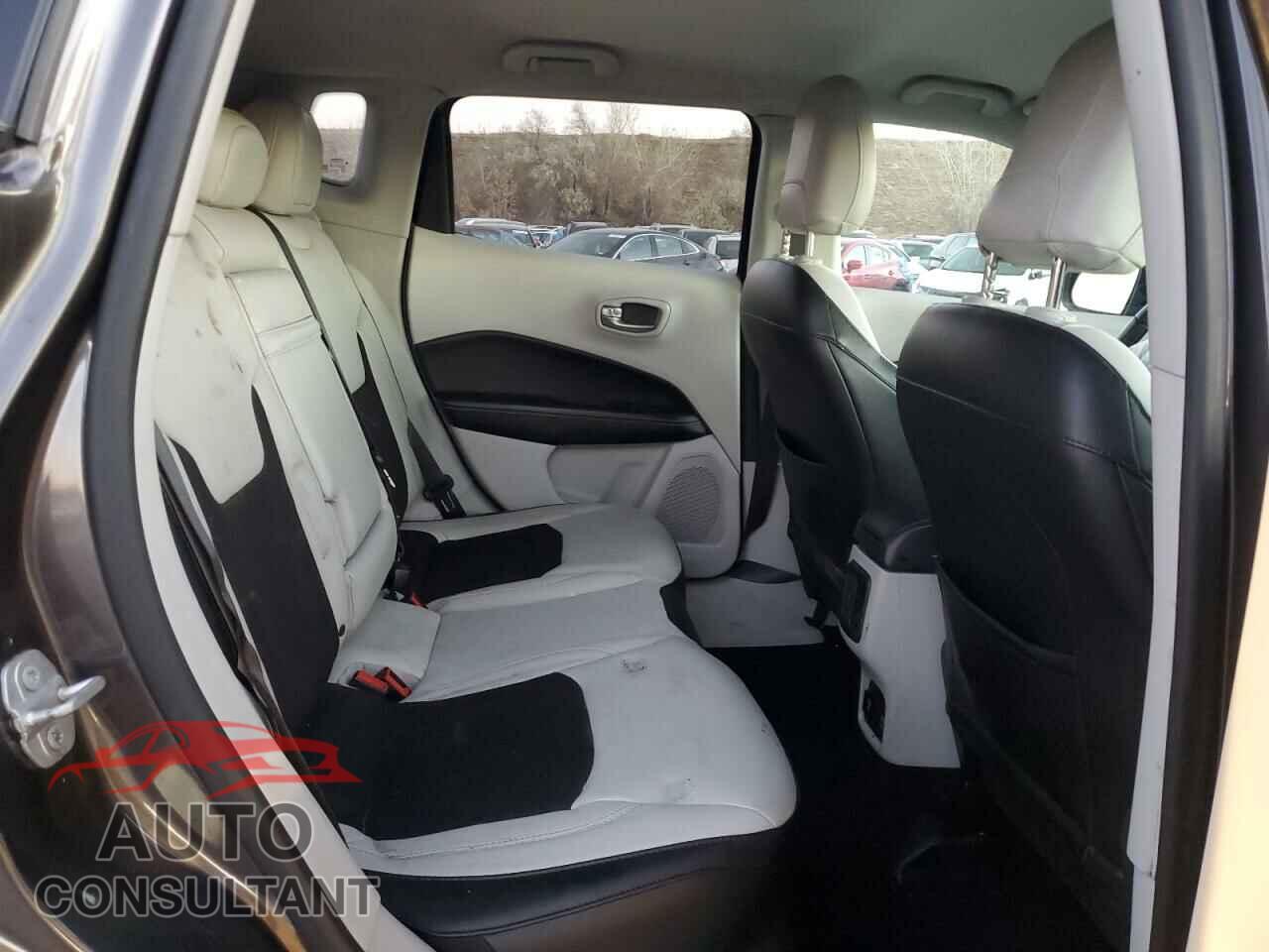 JEEP COMPASS 2018 - 3C4NJDBB6JT185877