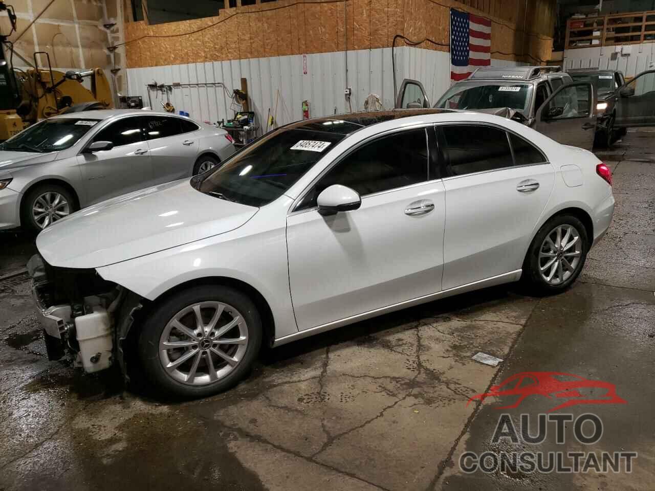 MERCEDES-BENZ A-CLASS 2020 - WDD3G4FB1LW038126