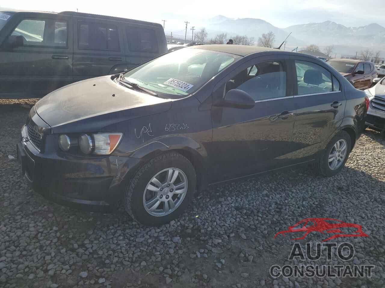 CHEVROLET SONIC 2014 - 1G1JC5SH3E4172298