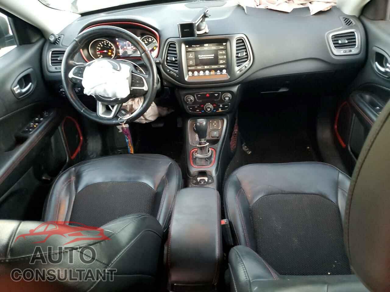 JEEP COMPASS 2018 - 3C4NJDDB1JT441565