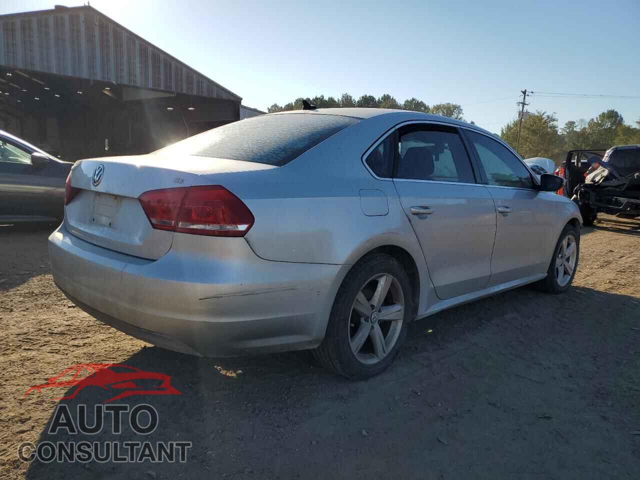 VOLKSWAGEN PASSAT 2012 - 1VWBP7A39CC005882