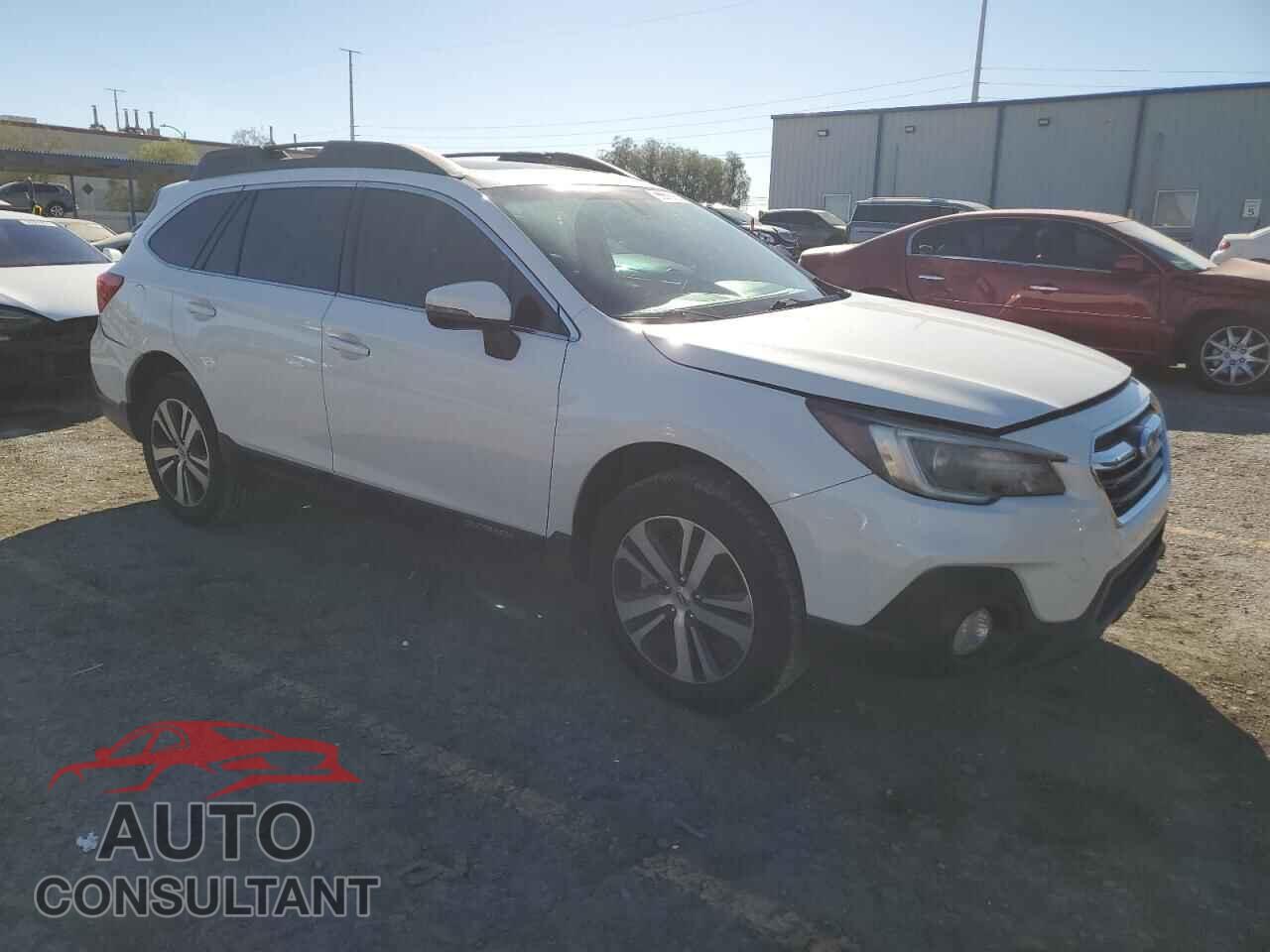 SUBARU OUTBACK 2018 - 4S4BSANC2J3353749