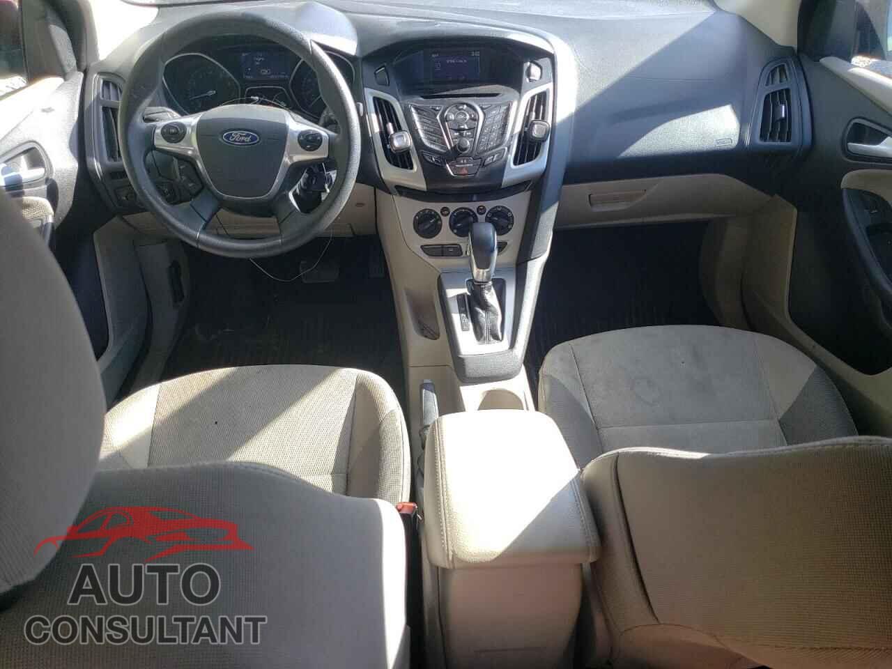 FORD FOCUS 2014 - 1FADP3F29EL449549