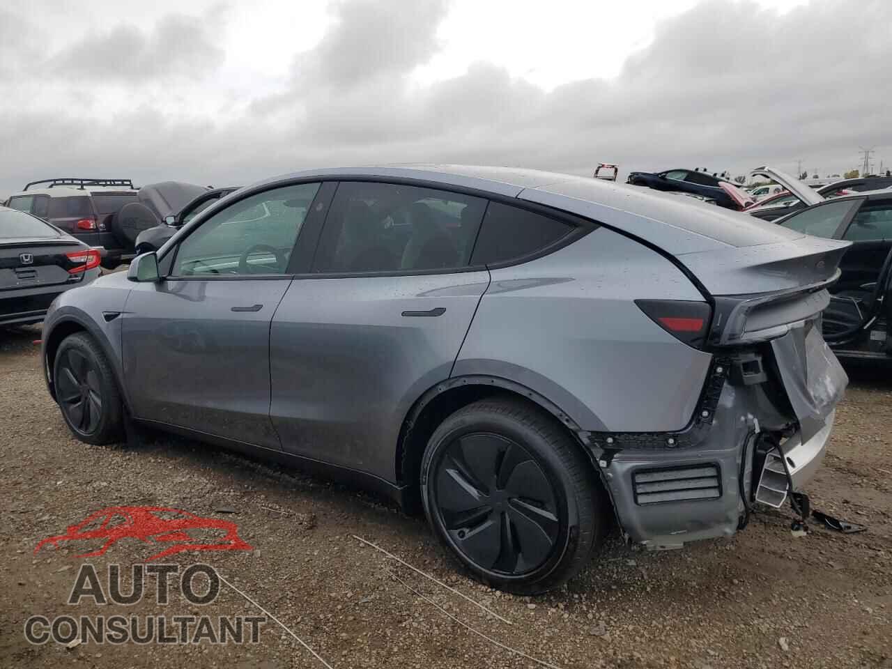 TESLA MODEL Y 2026 - 7SAYGDEE0TA464597