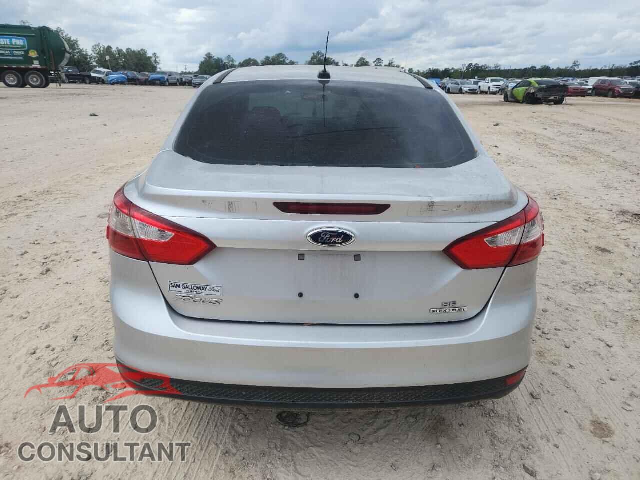 FORD FOCUS 2014 - 1FADP3F23EL404378