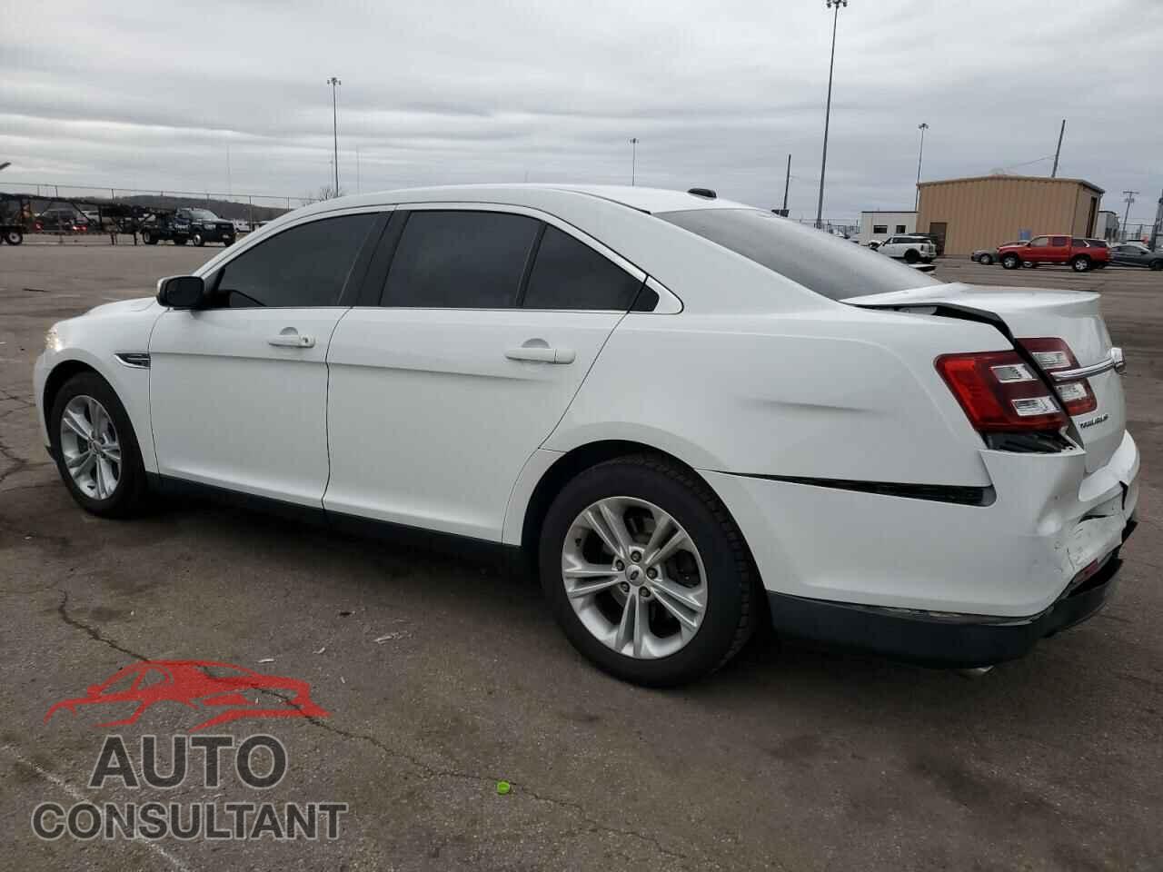 FORD TAURUS 2015 - 1FAHP2E84FG165421