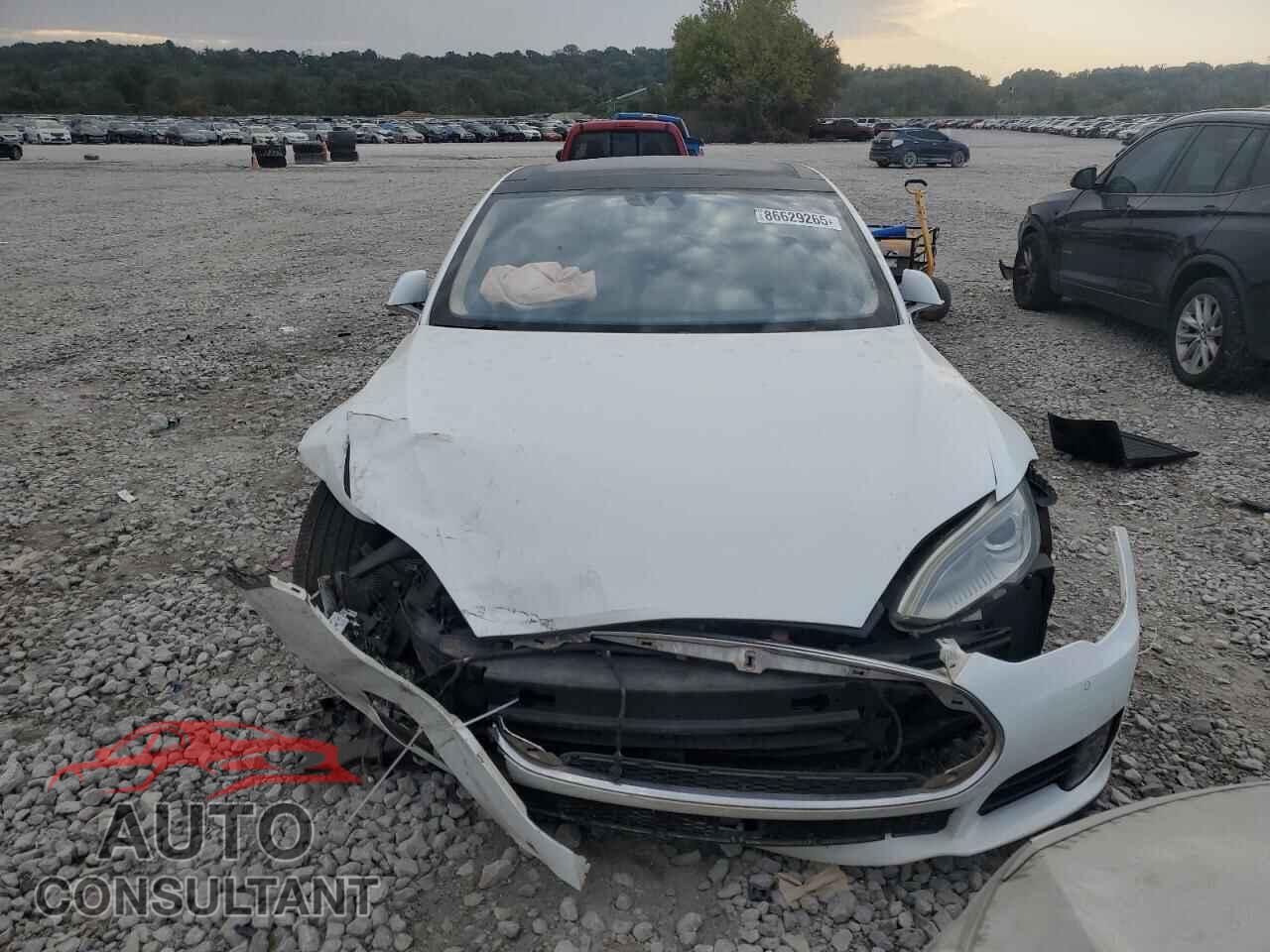 TESLA MODEL S 2015 - 5YJSA1S26FF090775
