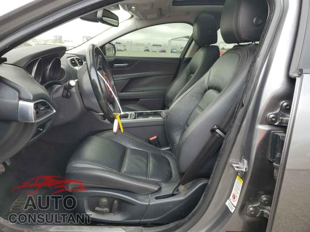 JAGUAR XE 2017 - SAJAE4BG1HA964976