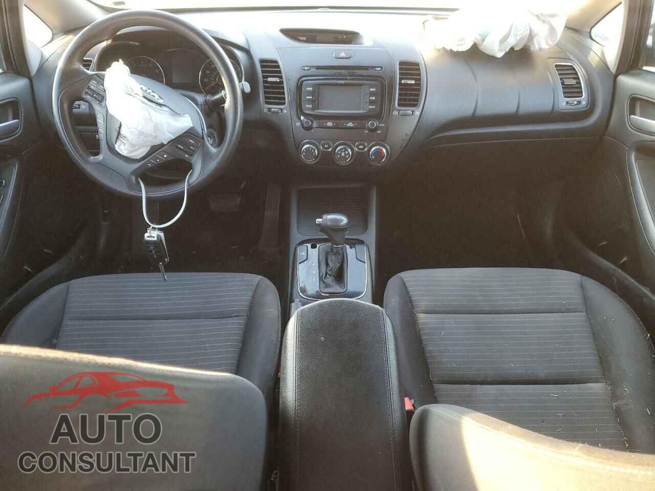 KIA FORTE 2017 - 3KPFL4A79HE131855