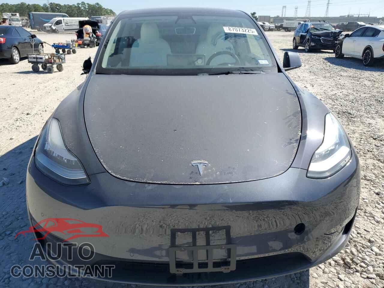 TESLA MODEL Y 2021 - 5YJYGDEEXMF264232