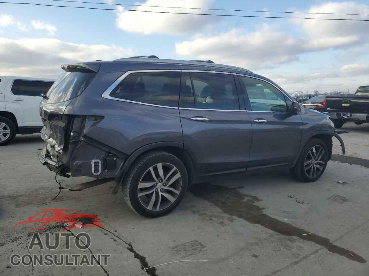 HONDA PILOT 2017 - 5FNYF6H92HB054713