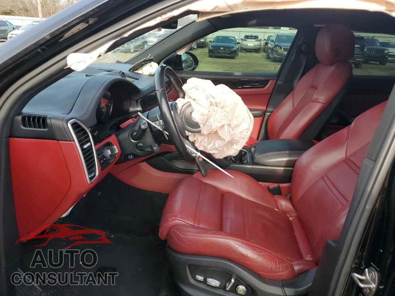 PORSCHE CAYENNE 2019 - WP1AA2AY1KDA03047