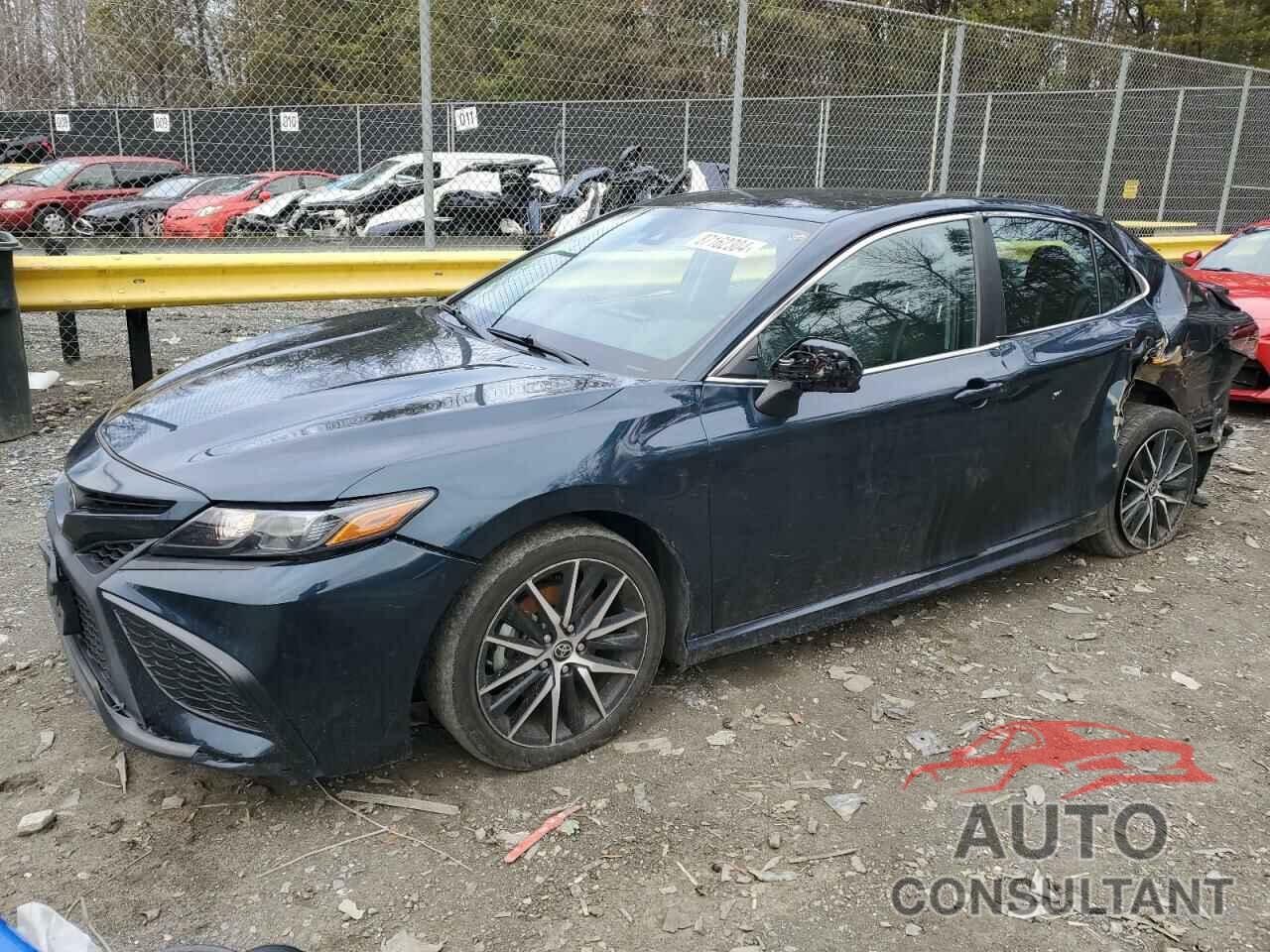 TOYOTA CAMRY 2021 - 4T1G11AK2MU585384