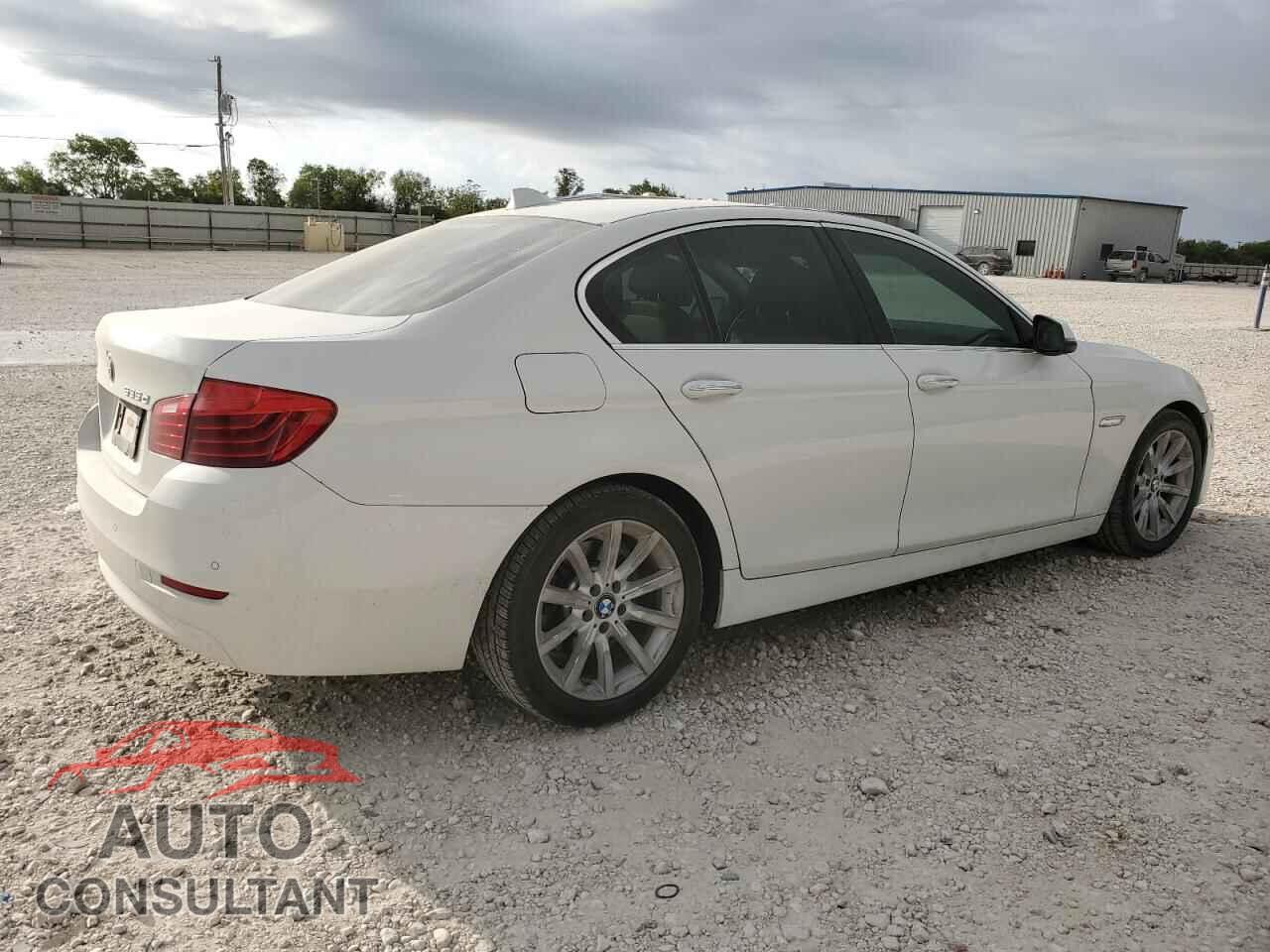 BMW 5 SERIES 2014 - WBAXA5C51ED690807