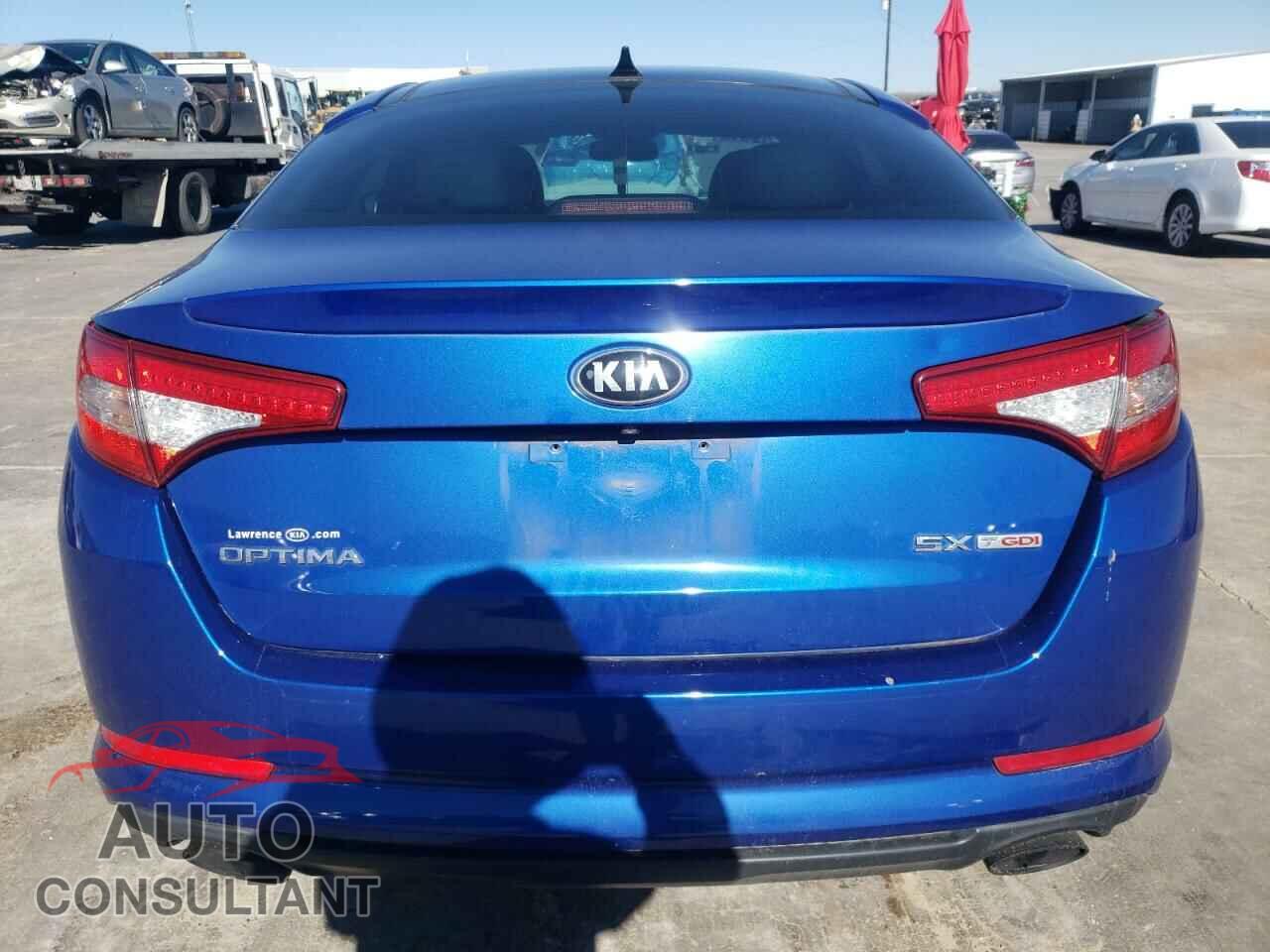 KIA OPTIMA 2012 - 5XXGR4A64CG080016