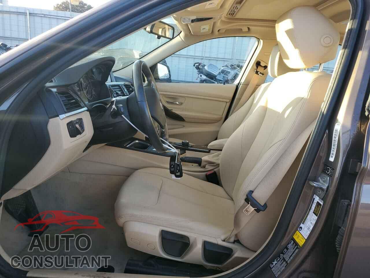 BMW 3 SERIES 2015 - WBA3C3G58FNS76331