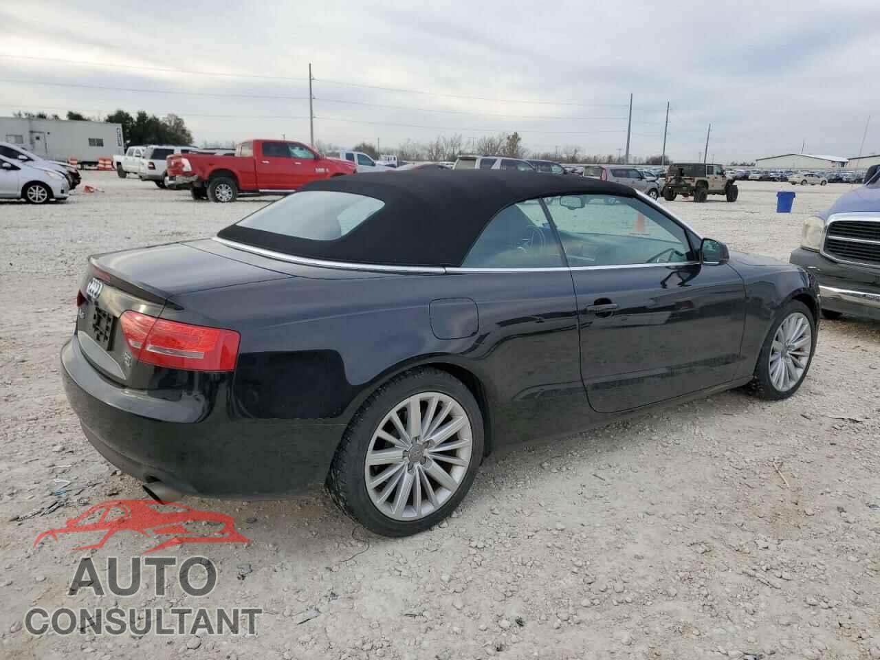 AUDI A5 2011 - WAULFAFH0BN009590