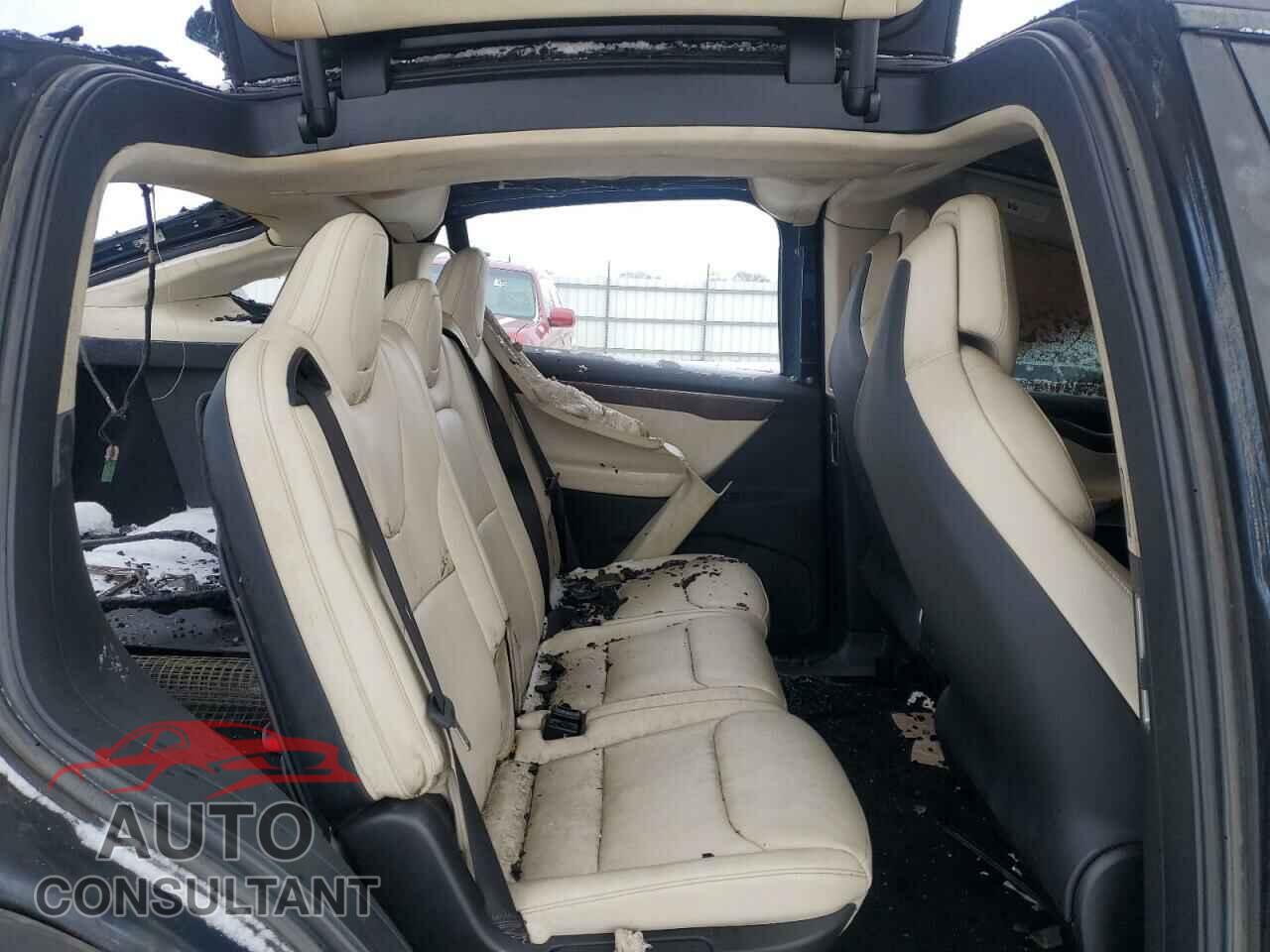TESLA MODEL X 2017 - 5YJXCDE29HF068513