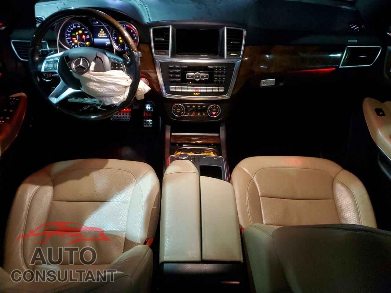 MERCEDES-BENZ GL-CLASS 2014 - 4JGDF2EE9EA353110