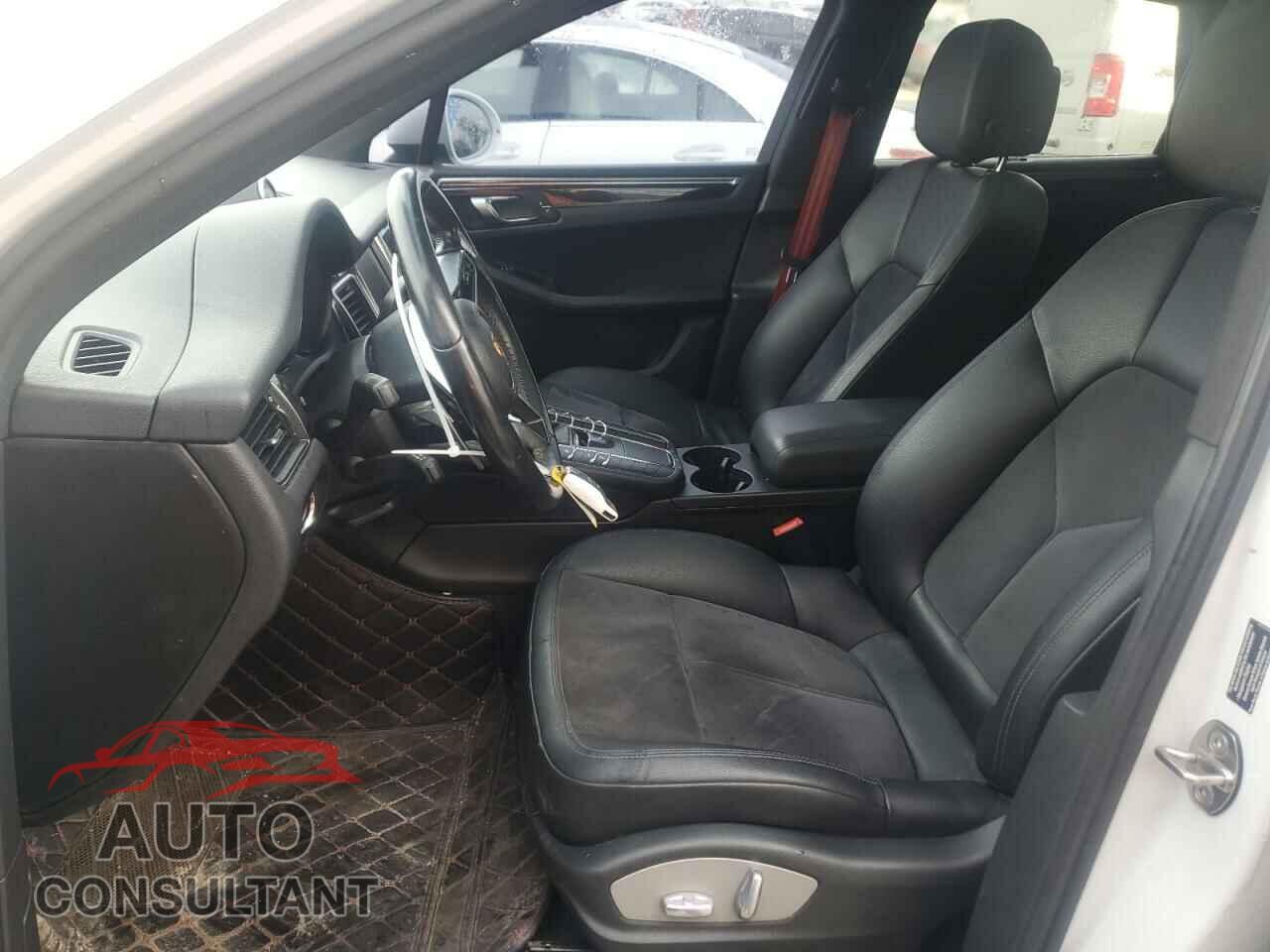 PORSCHE MACAN 2015 - WP1AB2A59FLB53096