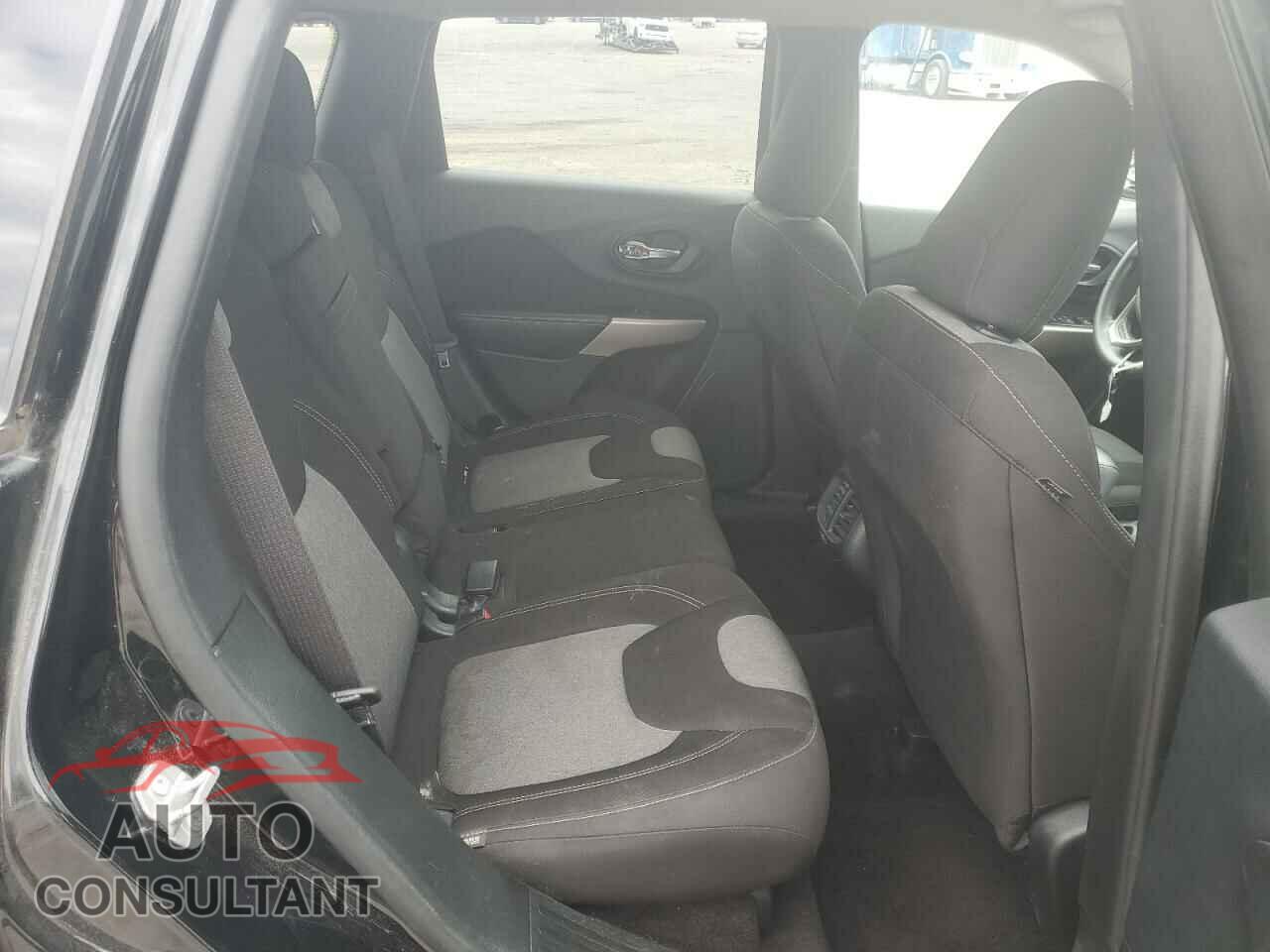 JEEP GRAND CHER 2018 - 1C4PJMCB6JD564794