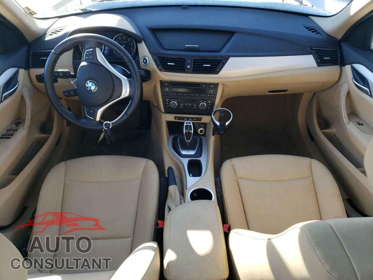 BMW X1 2015 - WBAVL1C50FVY38564