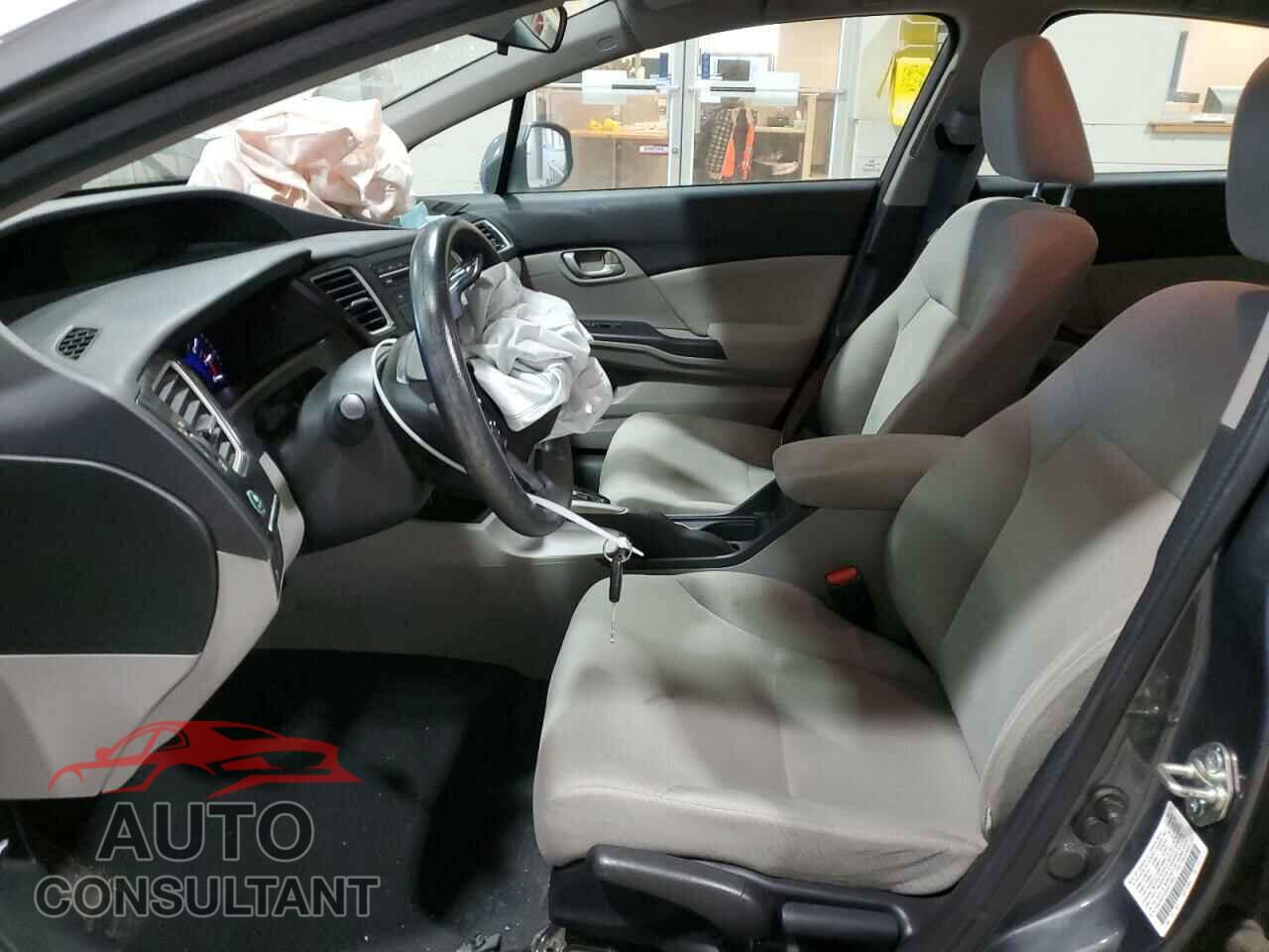 HONDA CIVIC 2013 - 2HGFB2F52DH575903