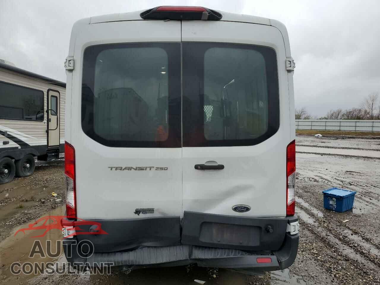 FORD TRANSIT 2018 - 1FTYR2CM2JKB34520