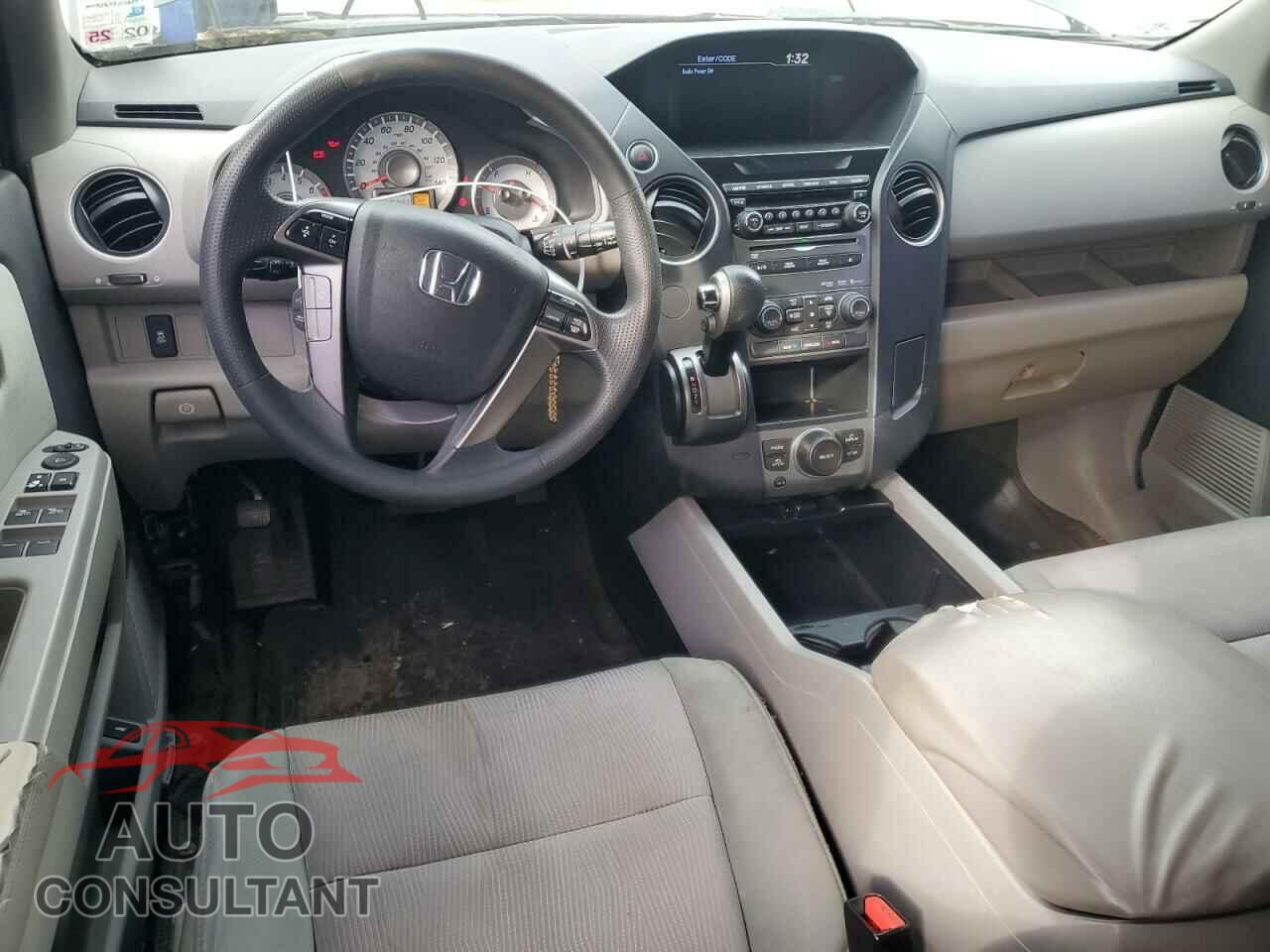 HONDA PILOT 2015 - 5FNYF3H39FB004494