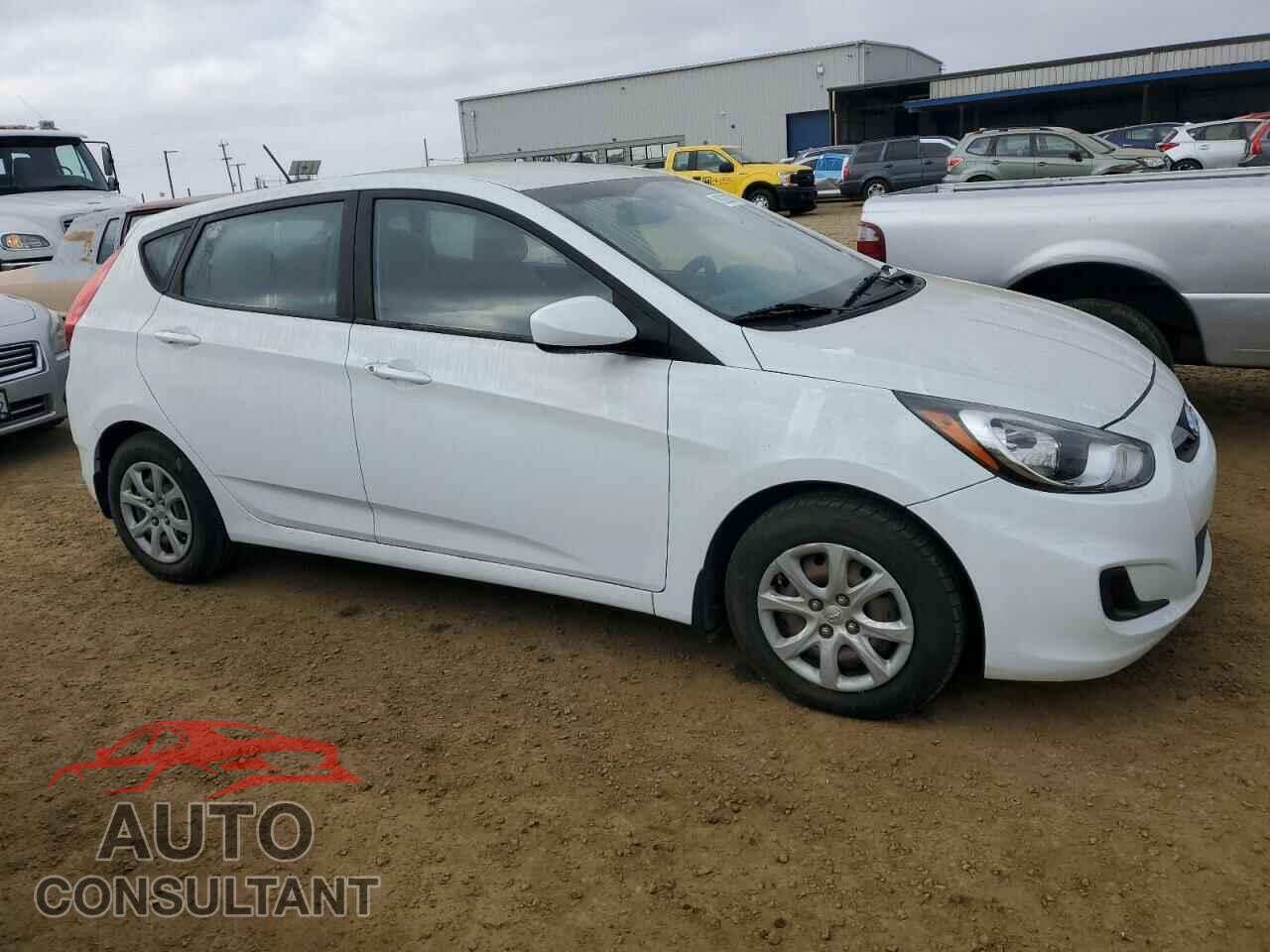 HYUNDAI ACCENT 2013 - KMHCT5AE4DU106005