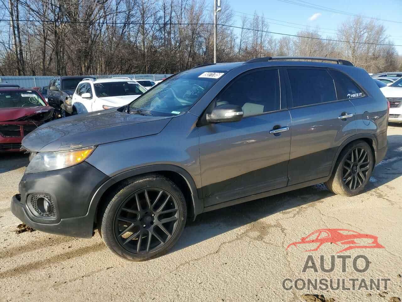 KIA SORENTO 2013 - 5XYKTCA60DG409216