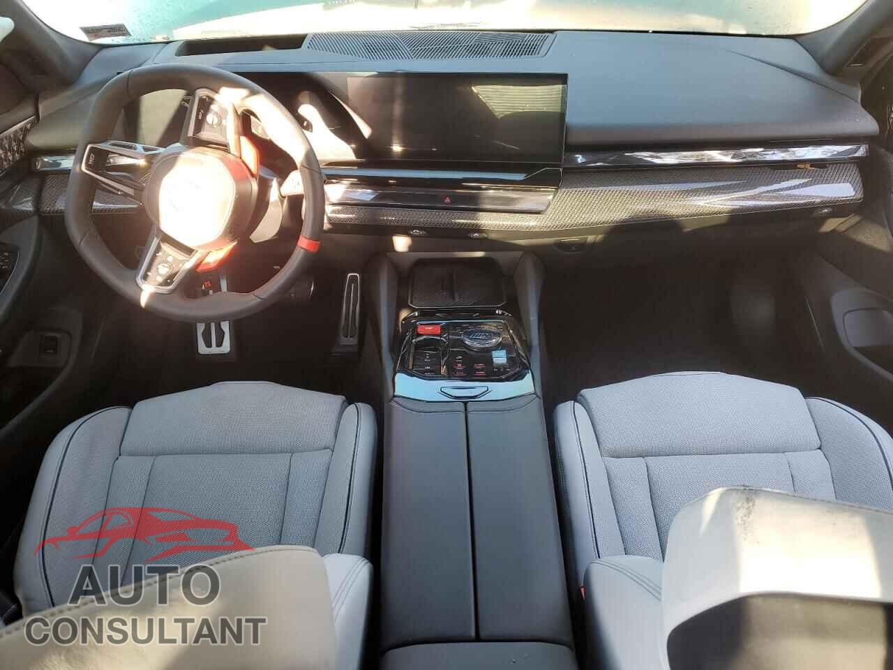 BMW M5 2026 - WBS83FK05TCV67939