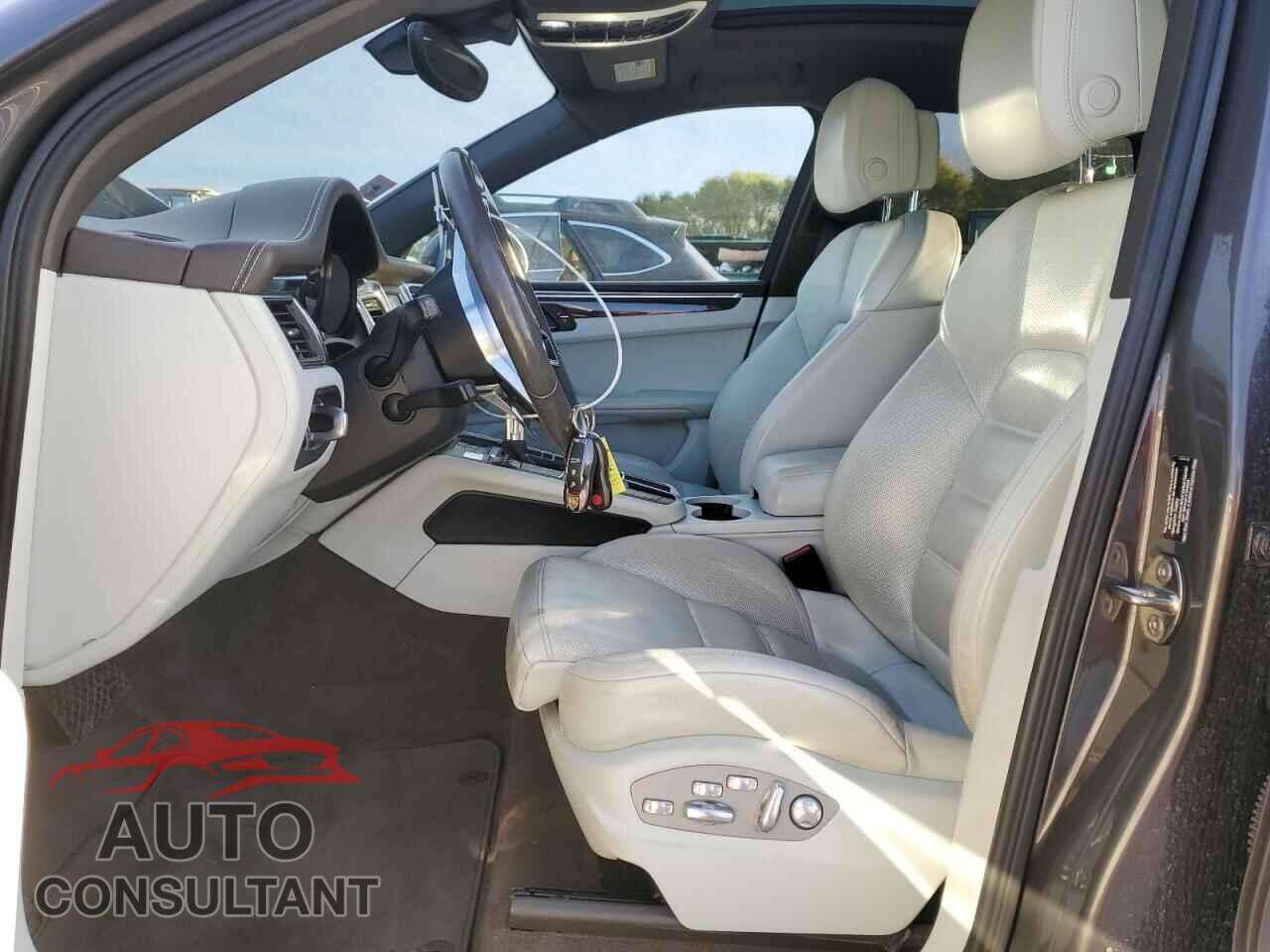 PORSCHE MACAN 2016 - WP1AB2A58GLB50904