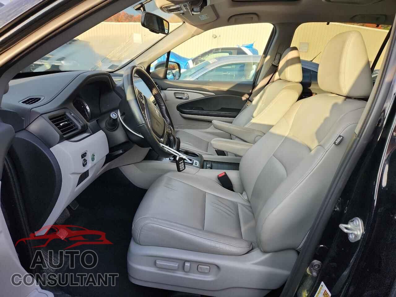 HONDA PILOT 2016 - 5FNYF6H85GB021775