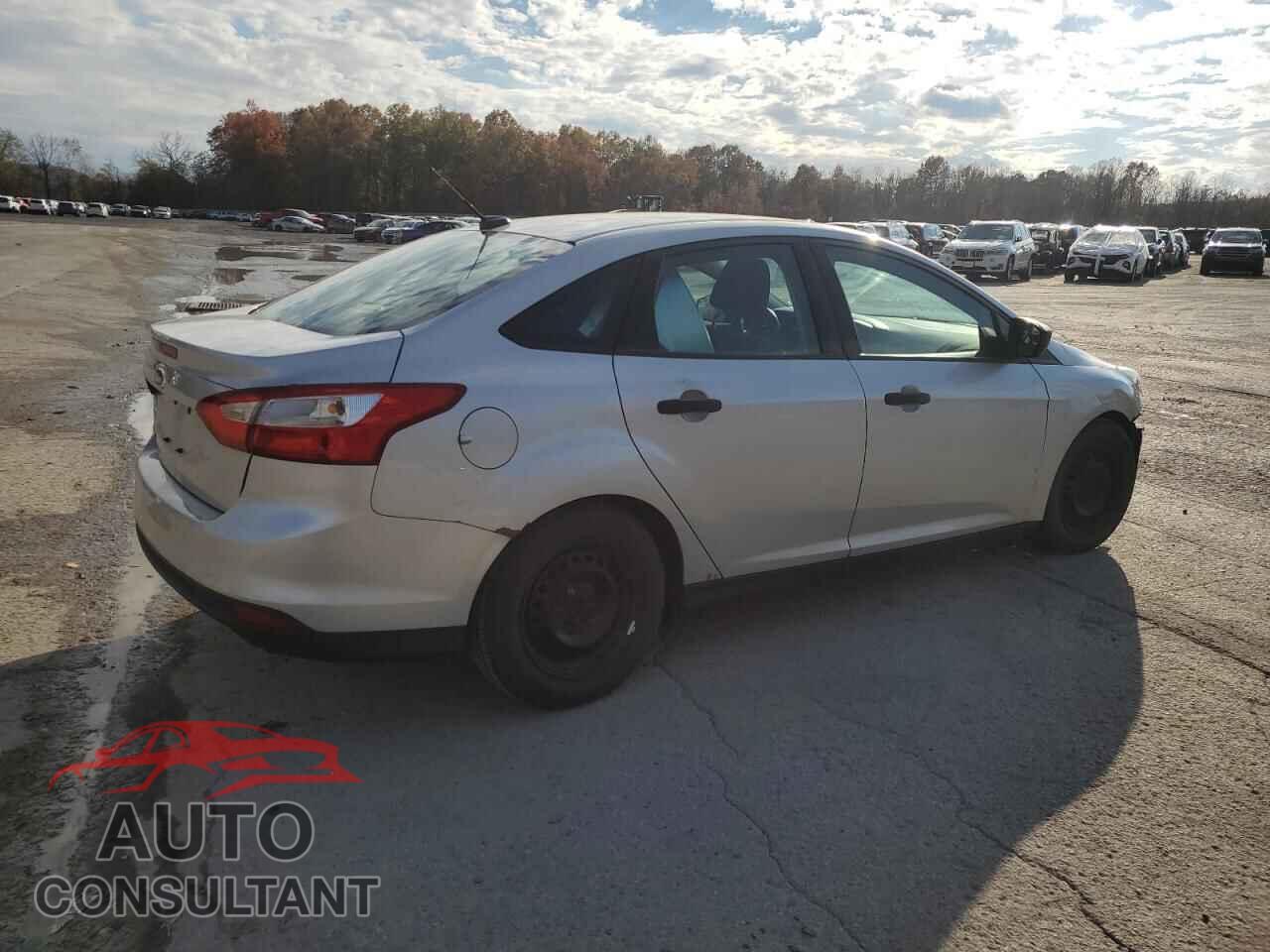 FORD FOCUS 2014 - 1FADP3E28EL193650
