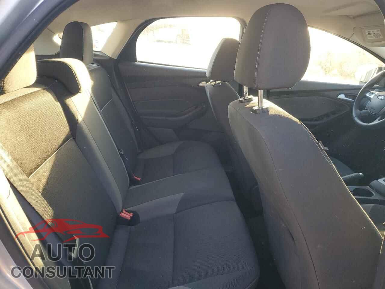 FORD FOCUS 2014 - 1FADP3K23EL144103