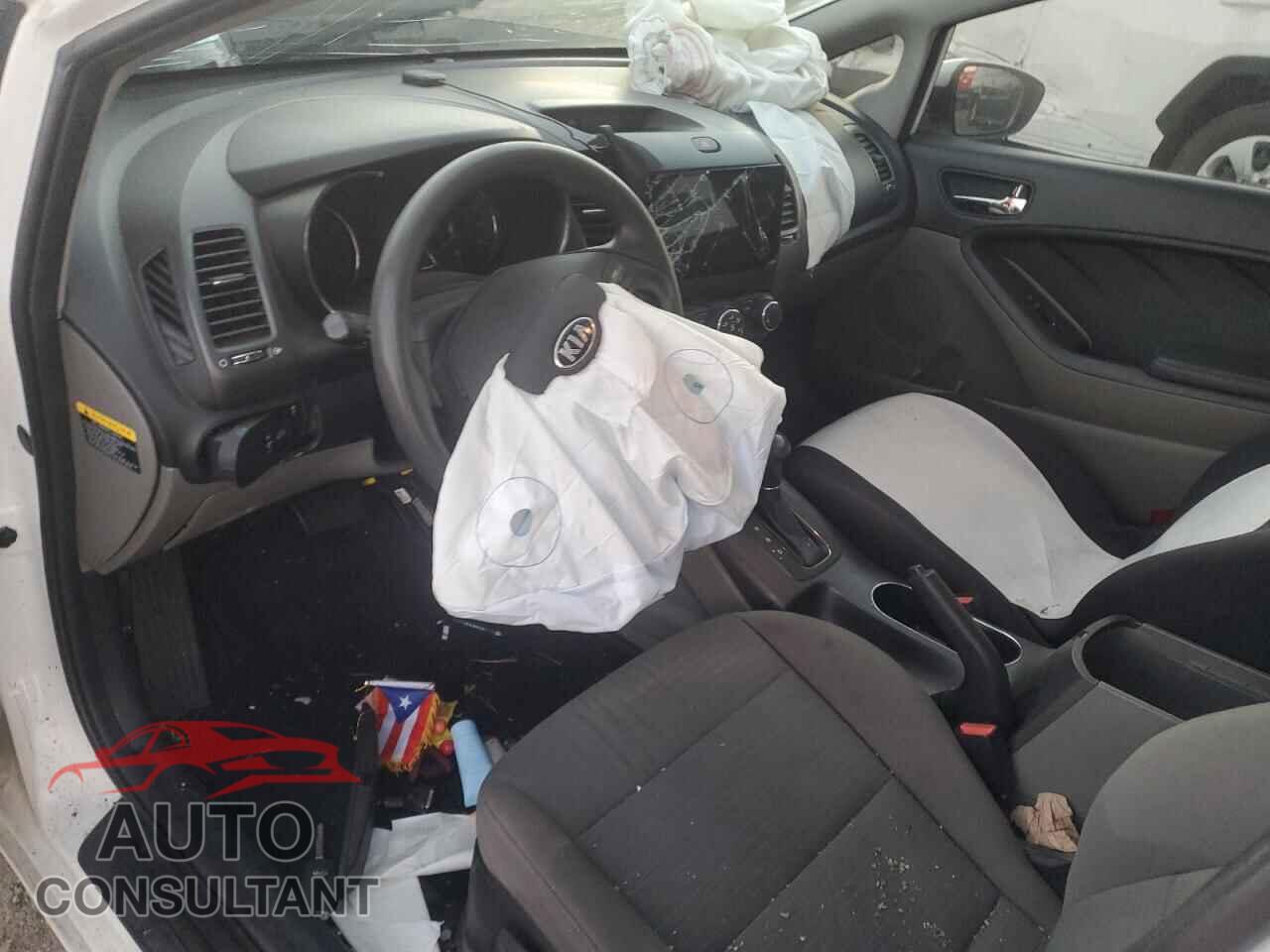 KIA FORTE 2014 - KNAFX4A62E5140185