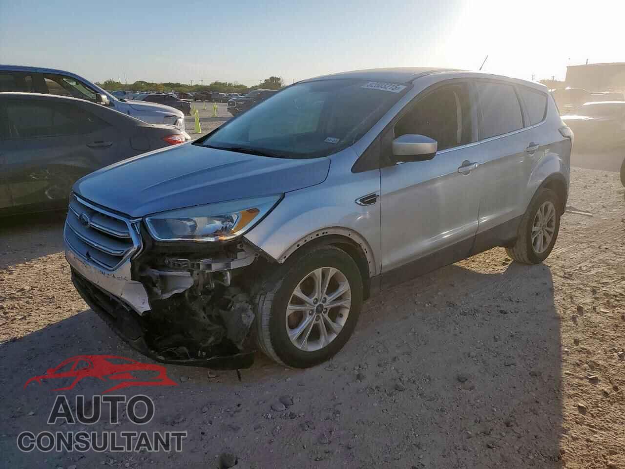 FORD ESCAPE 2017 - 1FMCU0GD2HUB20621
