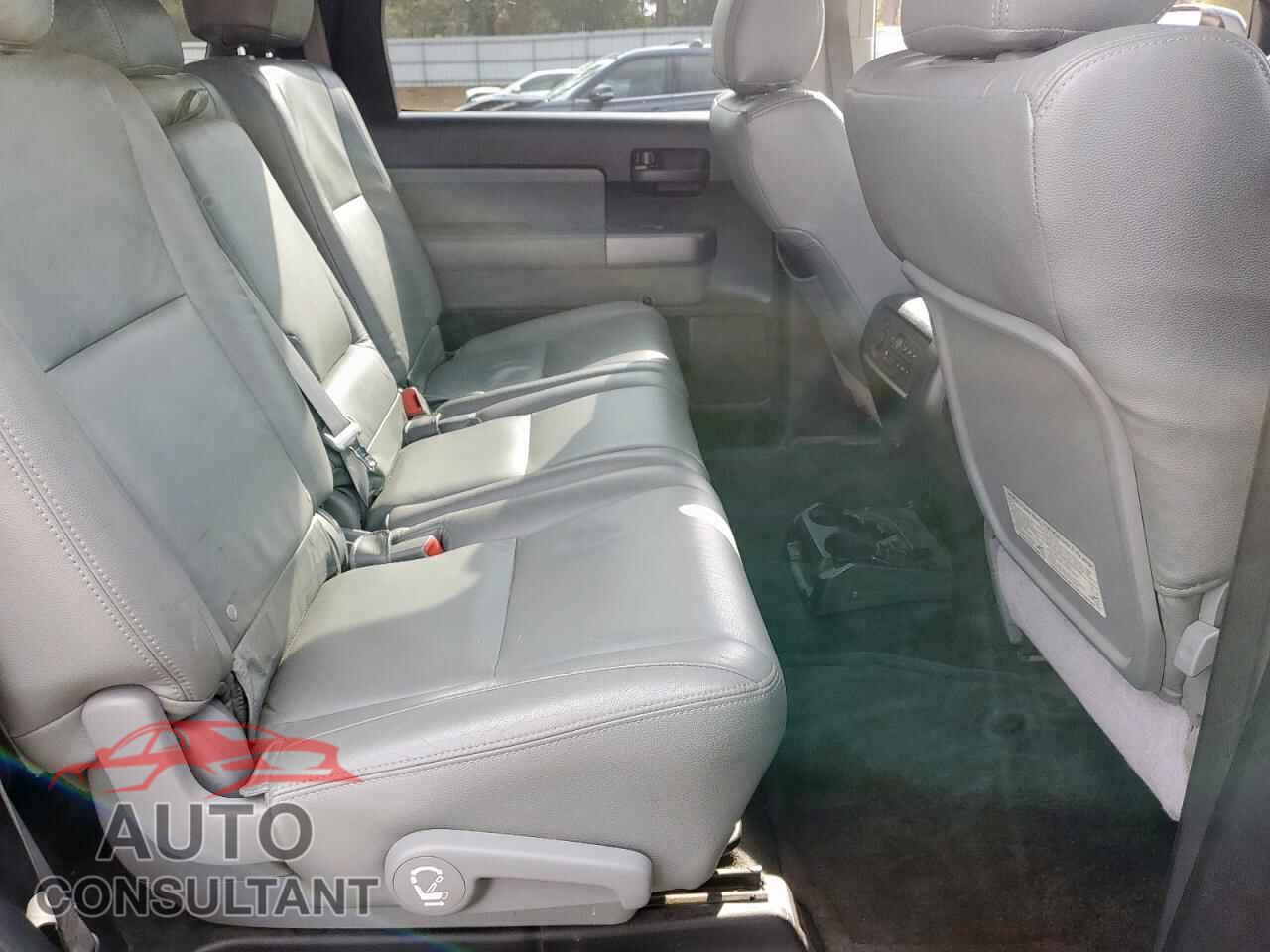 TOYOTA SEQUOIA 2012 - 5TDZM5G10CS003909